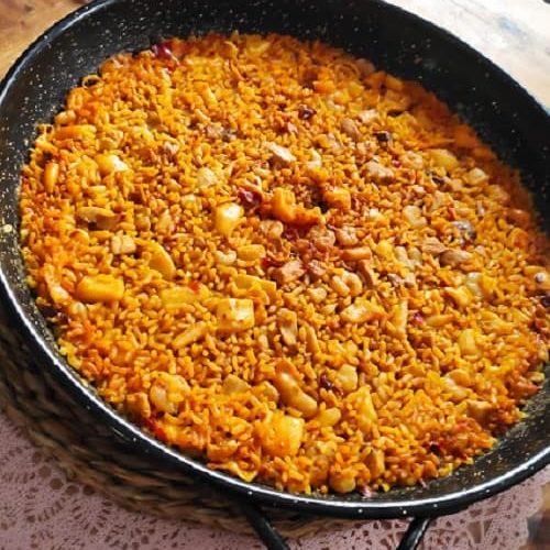 Paella alicantina con sepia y calamar